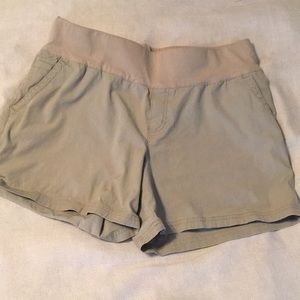 Liz Lange Maternity khaki shorts size M.